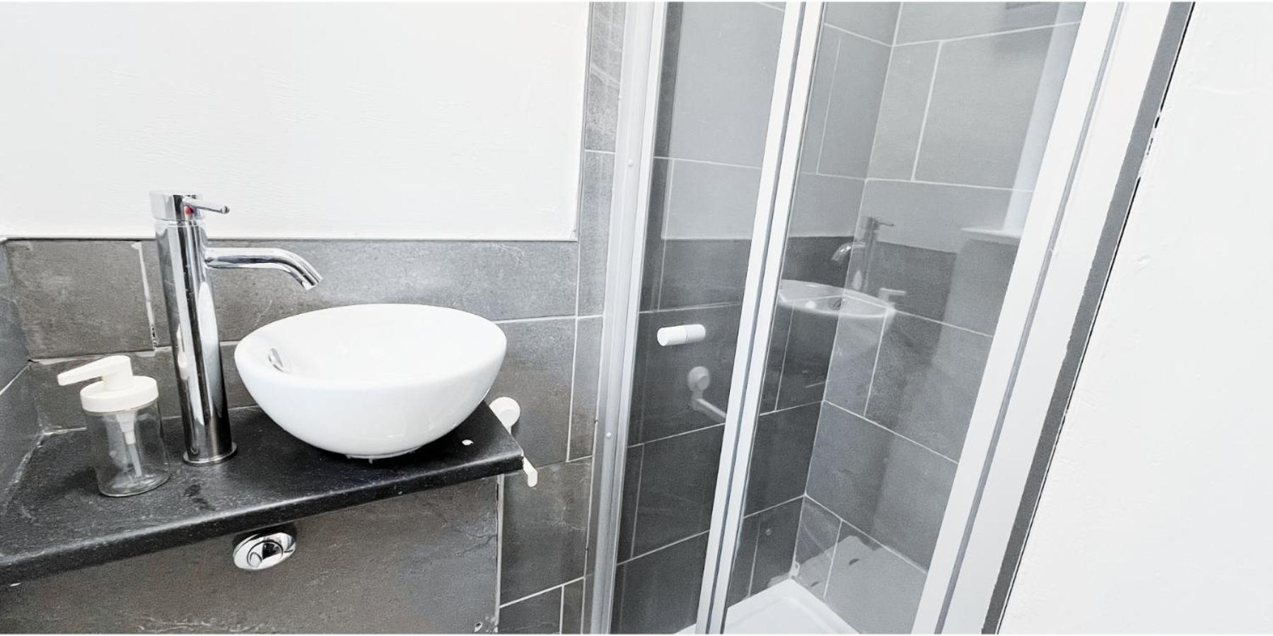 Single Room In Modern House Near Nottingham Zewnętrze zdjęcie