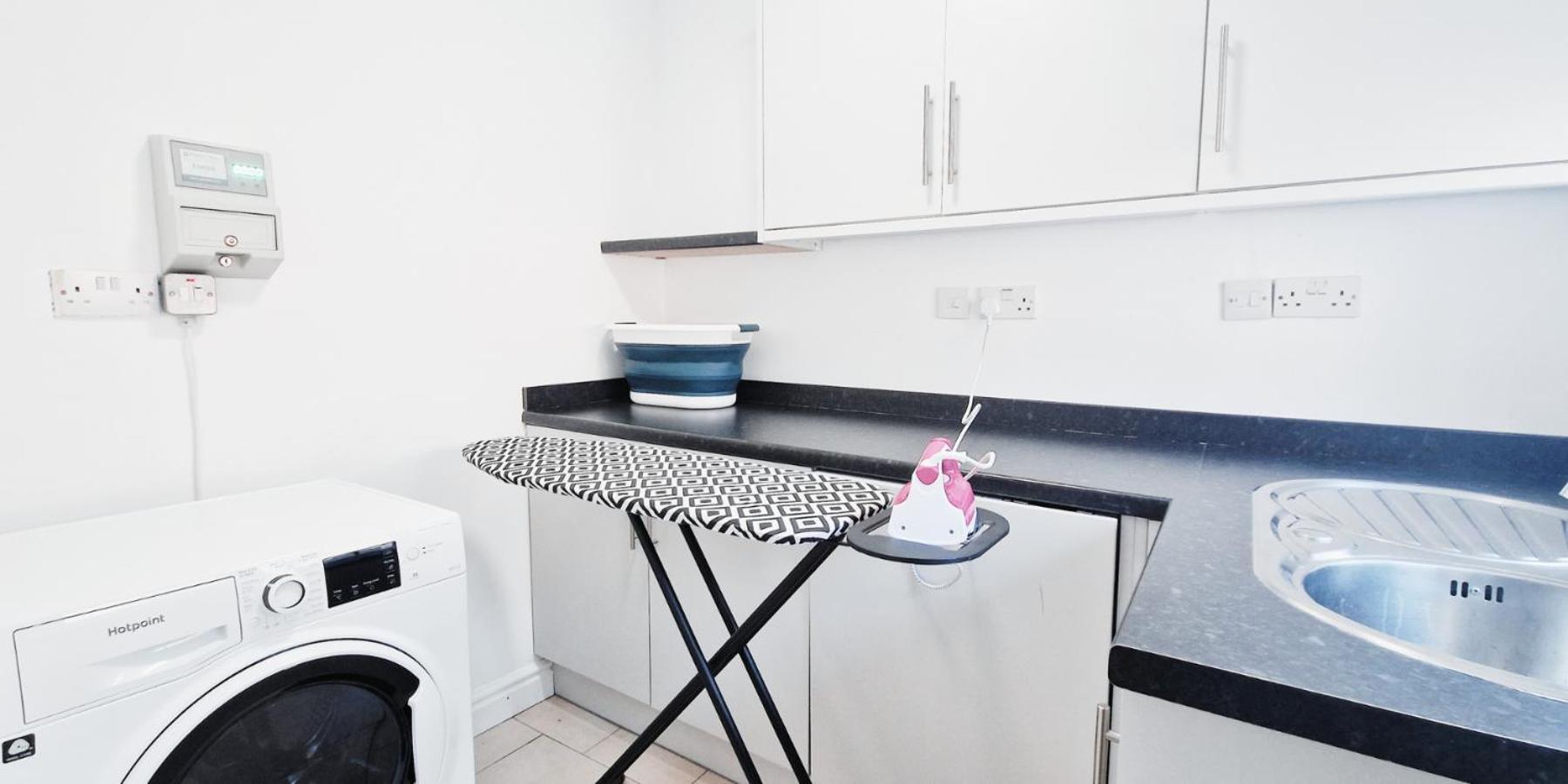 Single Room In Modern House Near Nottingham Zewnętrze zdjęcie